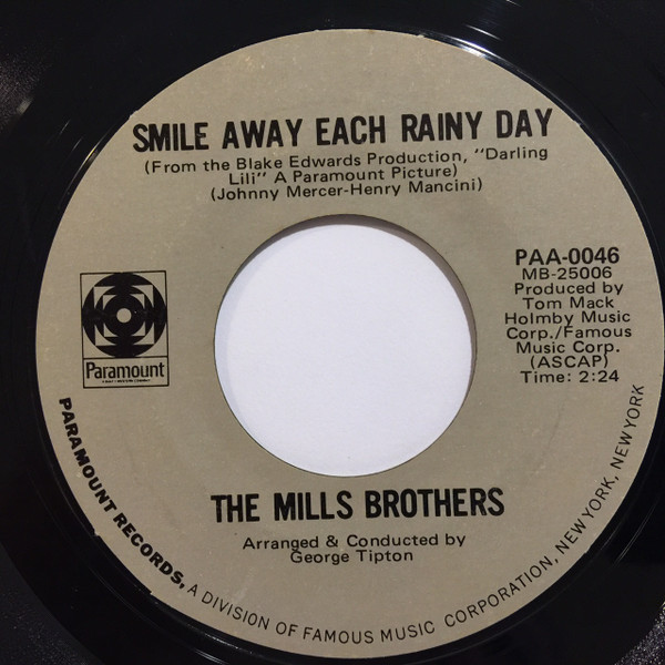 The Mills Brothers - Smile Away Each Rainy Day - Paramount Records - PAA-0046 - 7", Single 1092068847