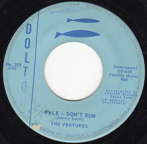 The Ventures - Walk -- Don't Run / The McCoy - Dolton Records - No. 25X - 7", Single, Ind 1094319536