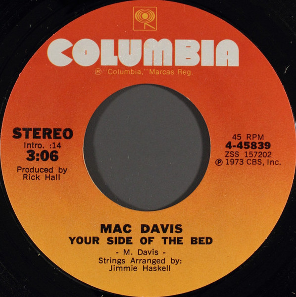 Mac Davis - Your Side Of The Bed (7", Styrene, Pit)