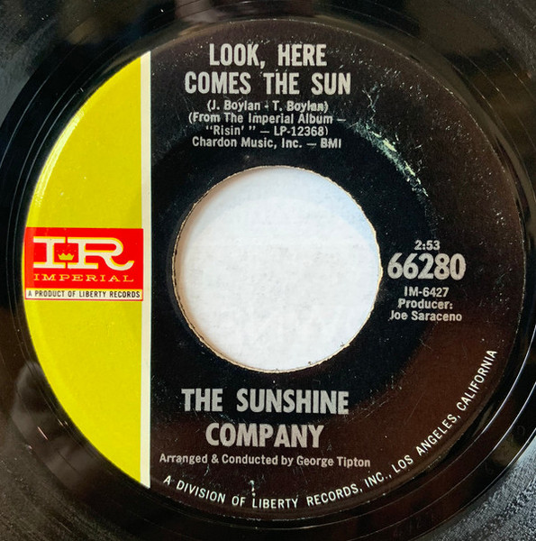 The Sunshine Company - Look, Here Comes The Sun (7", Single)