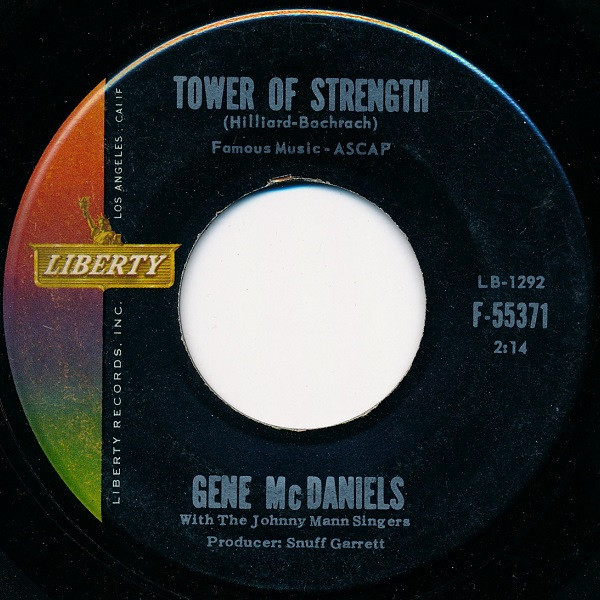 Eugene McDaniels With The Johnny Mann Singers - Tower Of Strength - Liberty - F-55371 - 7", Roc 1205496812
