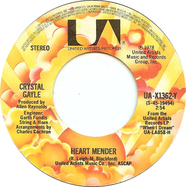 Crystal Gayle - Heart Mender (7", Win)