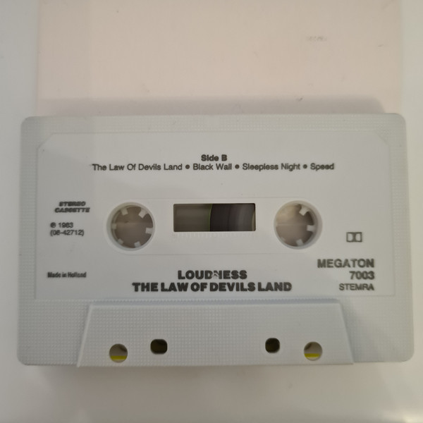 Loudness (5) - The Law Of  Devil's Land - Megaton (6) - MEGATON 7003 - Cass, Album 2242915612