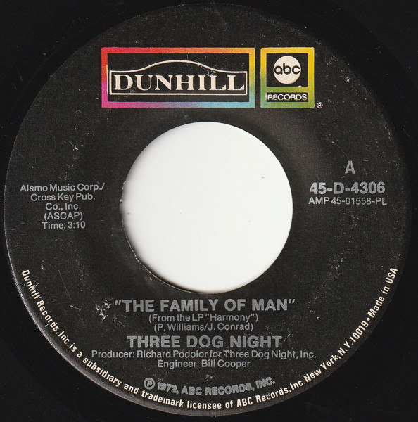 Three Dog Night - The Family Of Man / Going In Circles (7", Single)