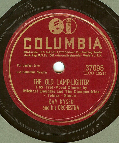 Kay Kyser And His Orchestra - The Old Lamp-Lighter / Huggin' And Chalkin' (Shellac, 10")