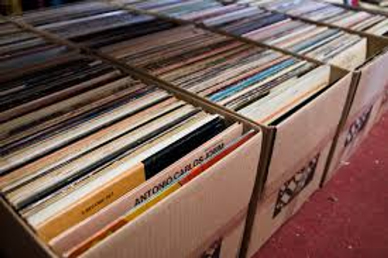 Discovering the World of Budget Vinyl: Best Places to Buy Cheap Used LPs