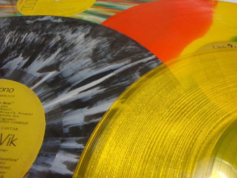 What to Consider When Pricing Used Vinyl Records for Sale