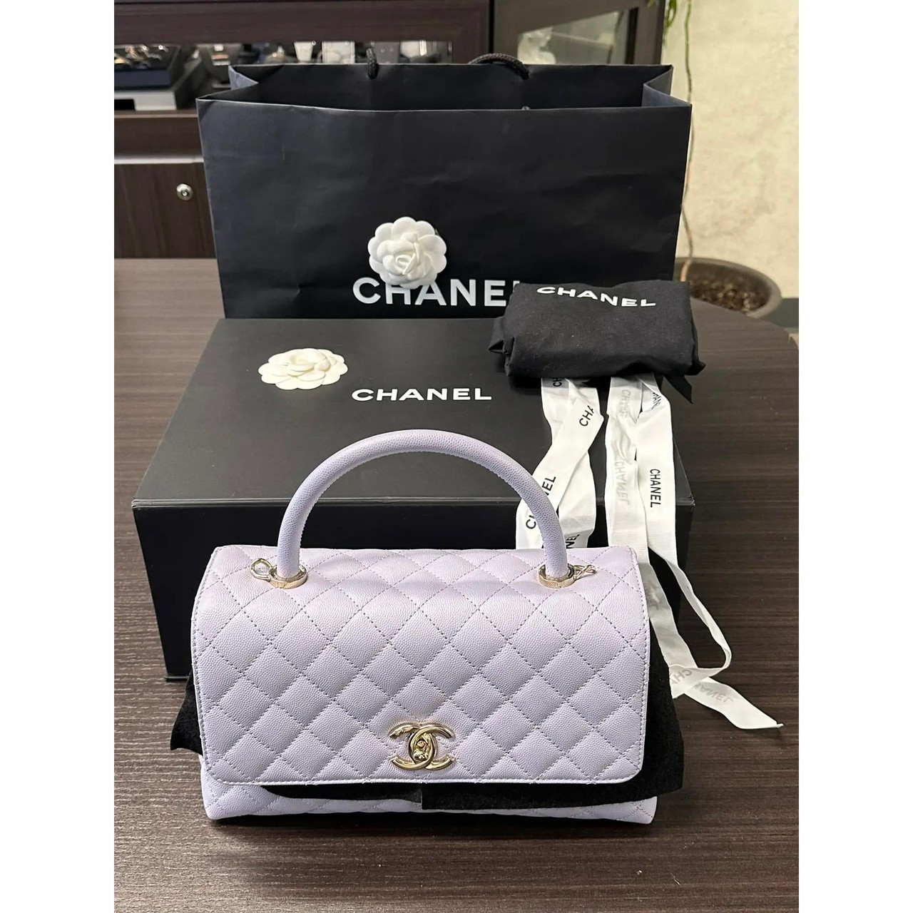 Chanel 31 Rue Cambon Medium Coco Handle Flap Light Purple Caviar