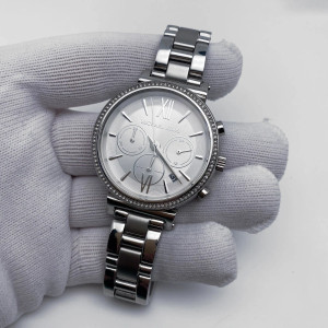 Front Full View Of Michael Kors MK6575 Stainless Steel Watch Display Model Condition {Product Condition}