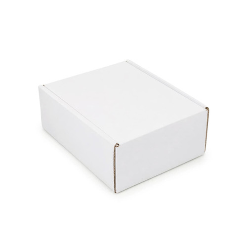 A white custom box with a locking lid, measuring 125 x 170 x 65mm, featuring a logo.