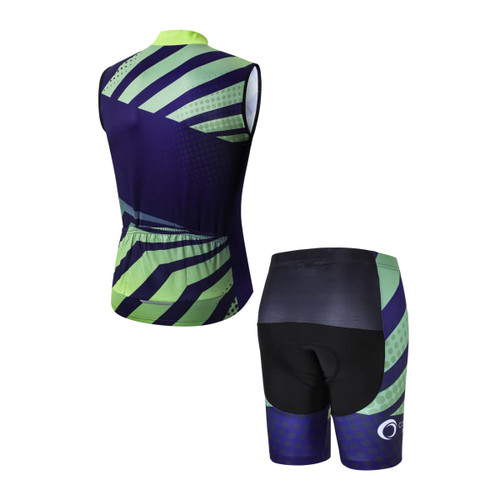 Men's sublimated cycling shorts in navy and green, featuring a sporty design and an integrated branding logo. Men's sublimated cycling shorts in navy and green, featuring a sporty design and an integrated branding logo.