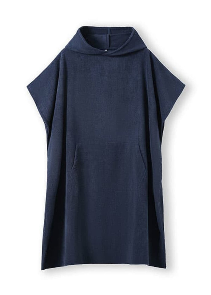A navy hooded towel made from 380gsm polyester/nylon with a kangaroo pocket, featuring a logo.