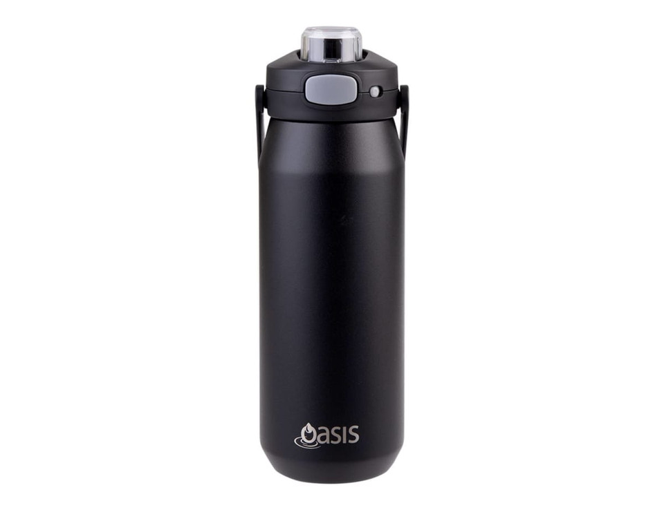 A drink bottle in matte black, featuring a vacuum quick release lid and a logo.