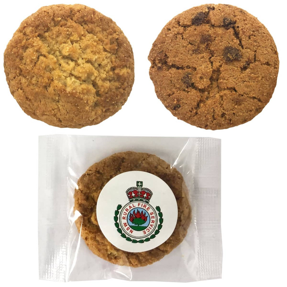 Mixed biscuits in a cello bag, featuring two types of cookies: a light and a dark brown cookie, both with a logo on the packaging.