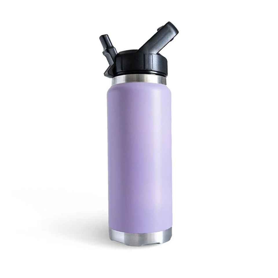 Front angled view of a lavender fridgy® 780ml insulated water bottle with a flip-up straw lid, smooth matte finish, and durable stainless steel base.