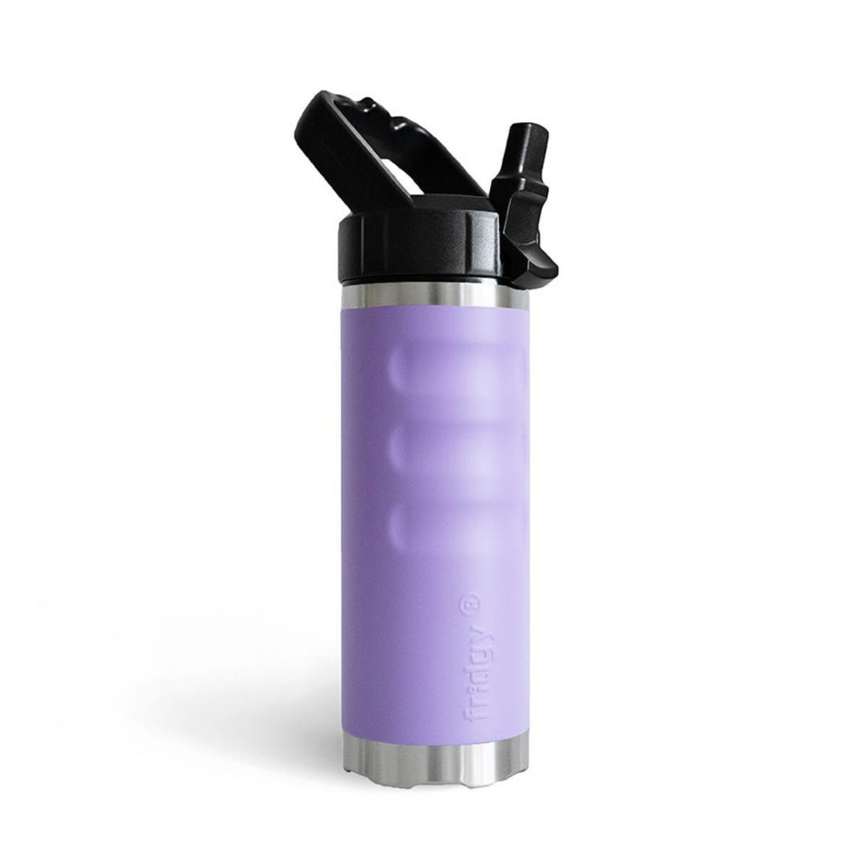 Angled side view of a lavender fridgy® 540ml insulated water bottle featuring a flip-up straw lid, ergonomic grip contours, embossed branding, and a stainless steel base.