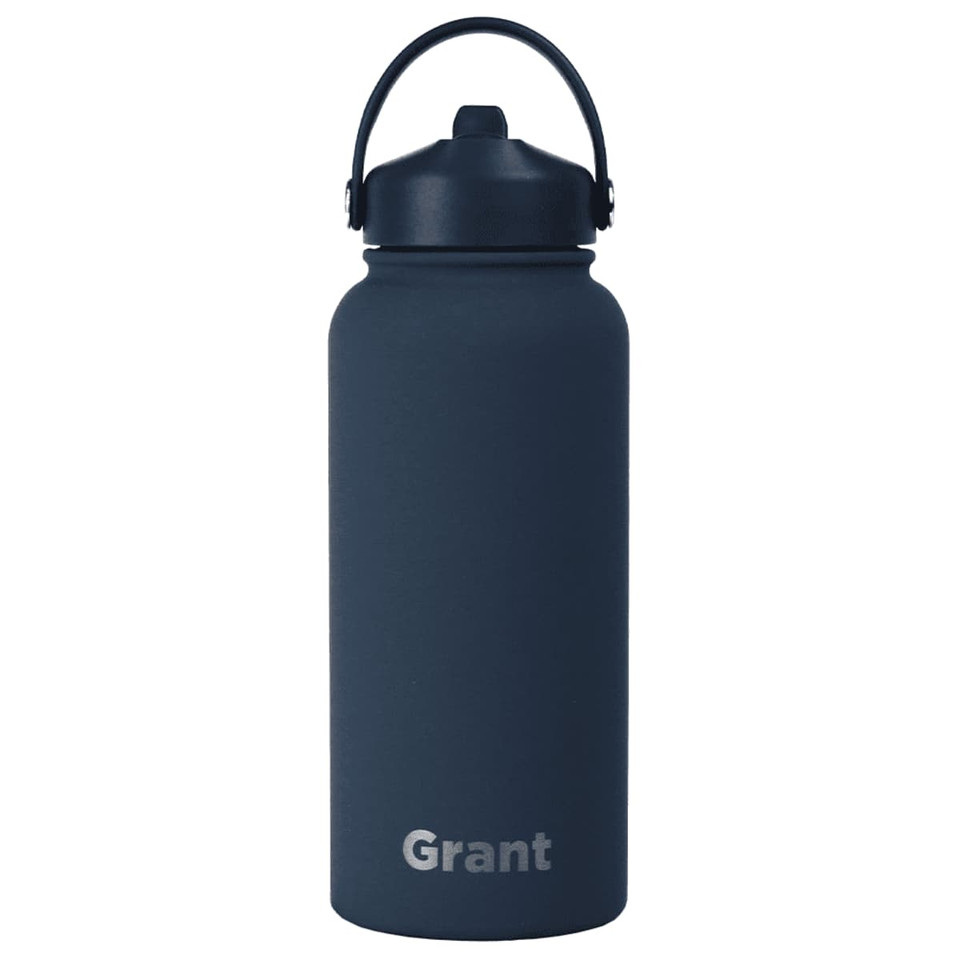 A drink bottle with a rubber-coated navy exterior and a sturdy handle, featuring a logo on the front.