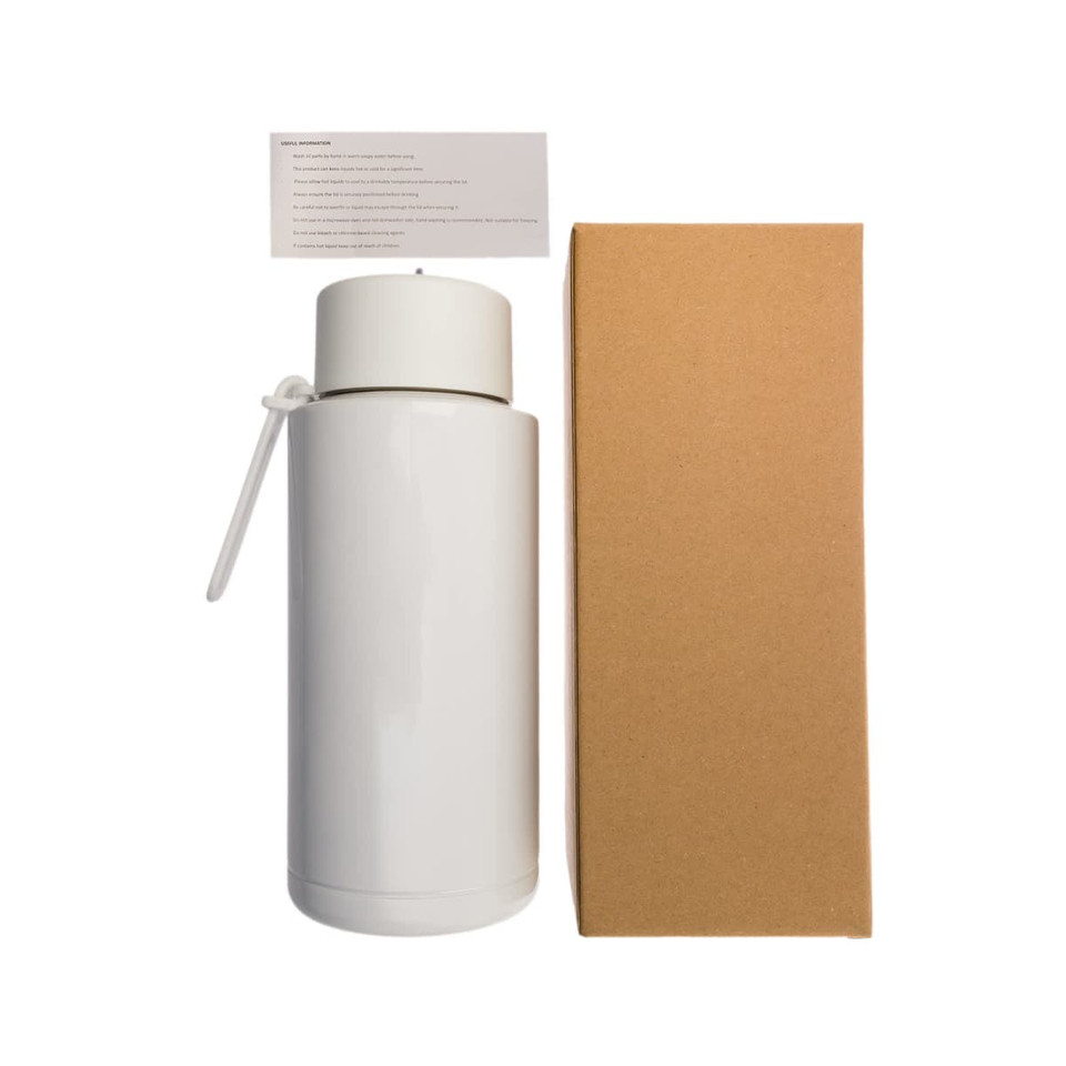 A drink bottle in white, made of steel, accompanied by a brown cardboard box. It features a lid and handle.