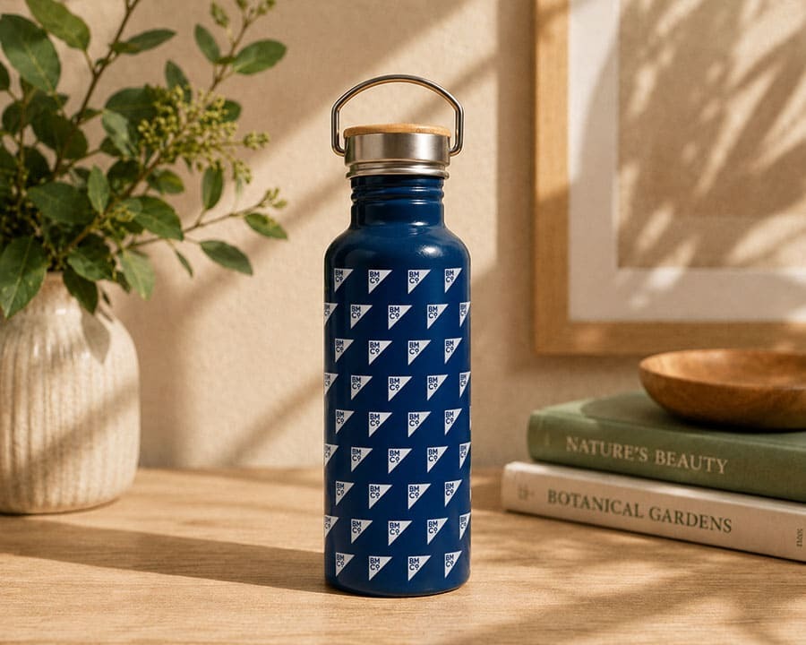 A Chat recycled aluminium bottle with a rotary printed design