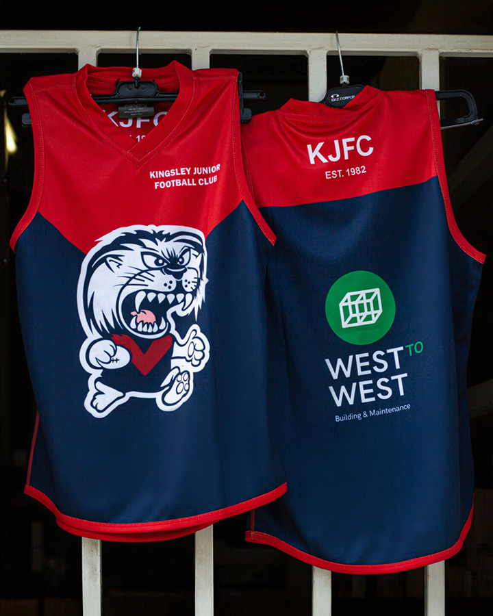 The front and back of a football jersey