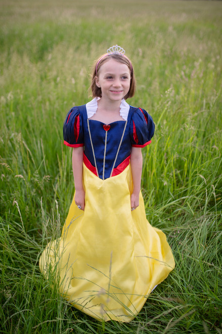 Boutique Snow White Gown Size 7-8