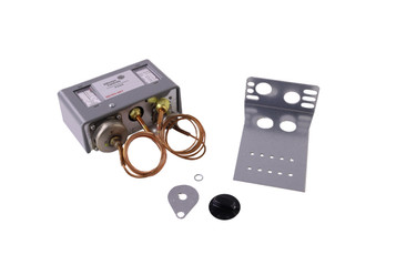 Johnson P70LB-6C Dual Pressure Control 12"-80#