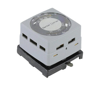 Schneider 2216-126 DA Day-Night Stat with Override (Local and Remote)