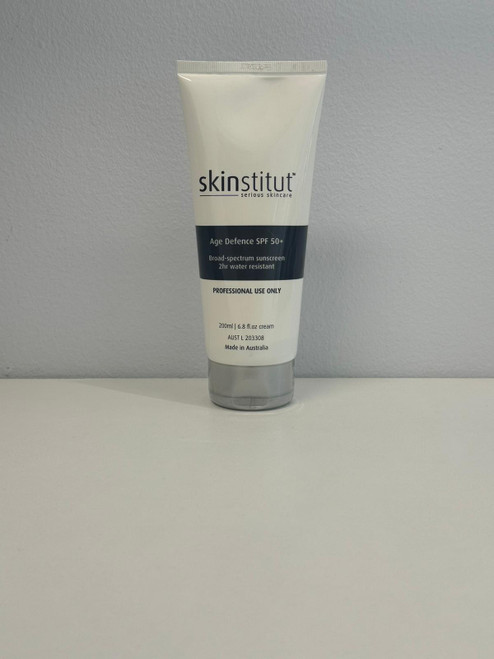 Age Defence SPF 50+200ml Professional Size