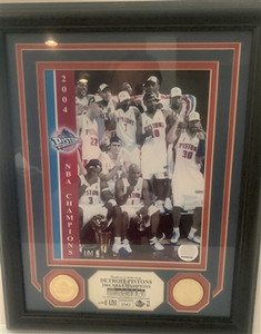 2004 DETROIT PISTONS CHAMPIONSHIP UNSIGNED COLLAGE FRAMED