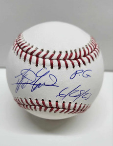 At Auction: Yankees Team Signed Balls All Featuring Thurman Munson