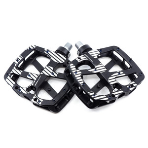 e*thirteen Flat Pedals Aluminum 22 Pins Black