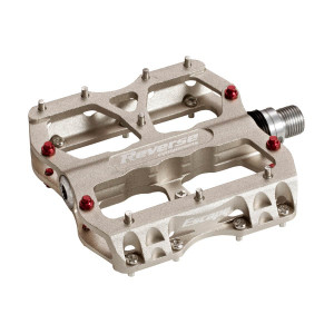 Reverse Pedals Escape Sand Metallic