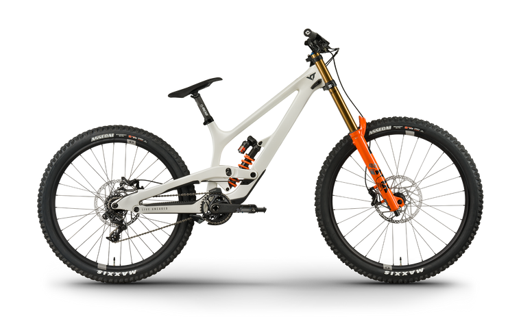 YT TUES MX Core 4 Downhill MTB Carbon Shell White