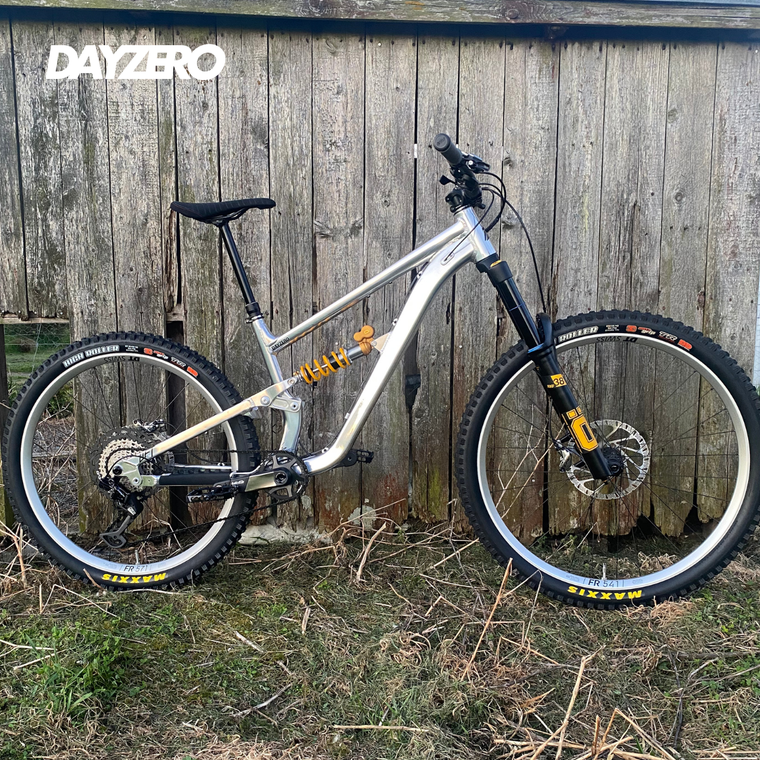 Zink Vacay Day Zero Custom build Ohlins Suspension