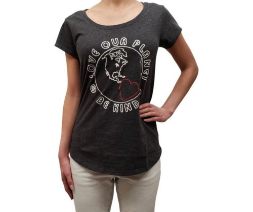 Lucky Brand Women's Love Our Planet T-Shirt, Lucky Black, X-Large
