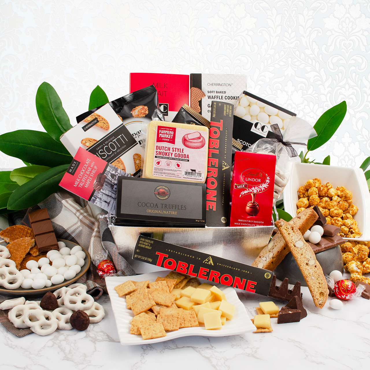 Epicurean Delights Gourmet Gift Basket - Winebasket.com