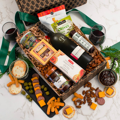 Red Wine, Cheese & Crackers Classic Collection Gift Box