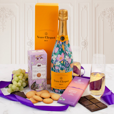 Vibrant Veuve Clicquot Champagne Collection-image-281