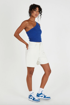 Abrand A Carrie Short - Stone White