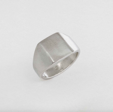 Sue The Boy Tall Rectangle Signet Ring - 925 Sterling Silver