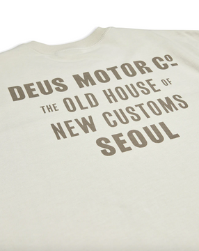 Deus Old Customs Tee - Dirty White