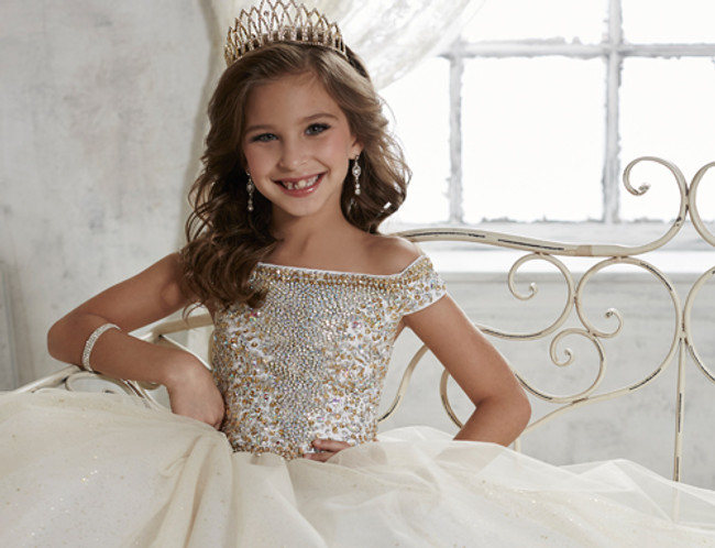 The Right Girls Pageant Dress for Your Daughter 