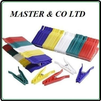 36 Plastic Assorted Coloured Cloths Laundry Pegs