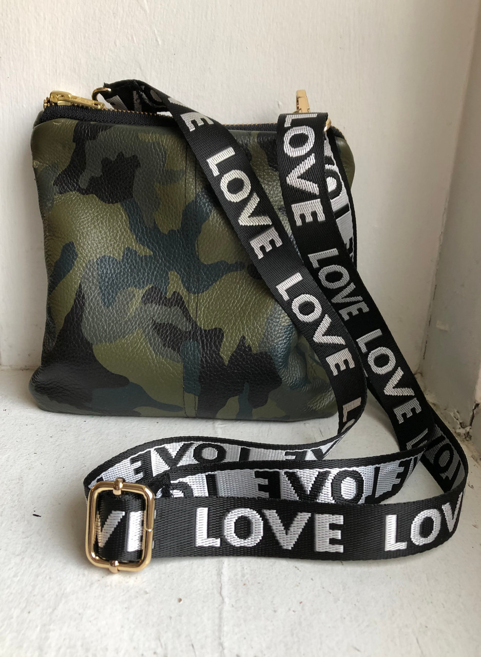 STAR CAMO CROSSBODY