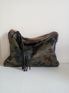 LEATHER CAMO CLUTCH