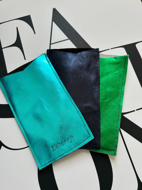 METALLIC GLASSES SLEEVE
