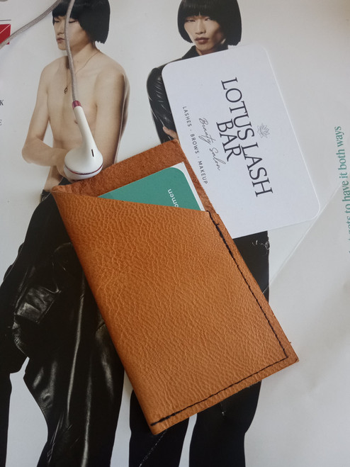MINIMALIST LEATHER CARD CASE