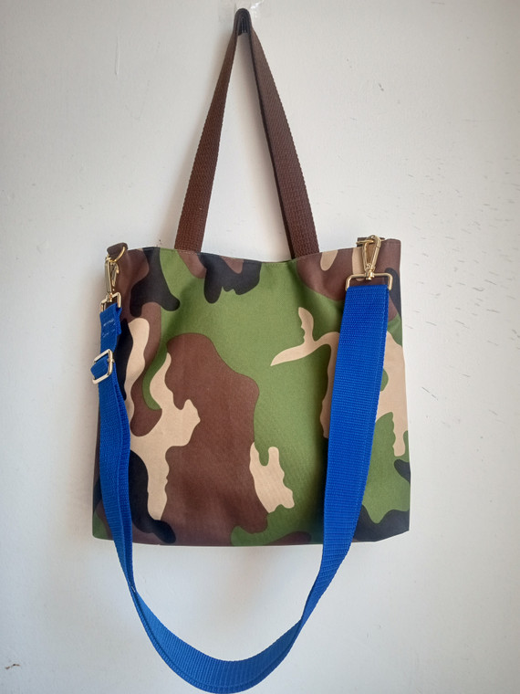 CAMO POP TOTE/CHOCOLATE + COBALT