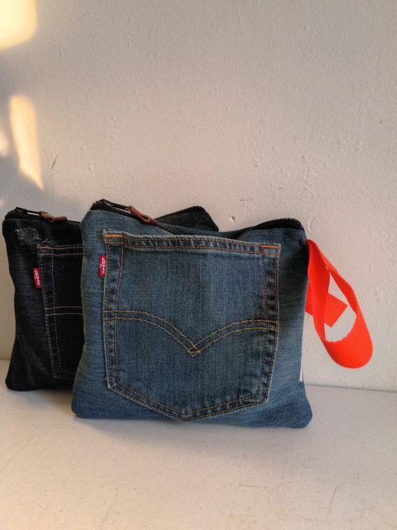 UPCYCLED LEVI DENIM WRISTLET