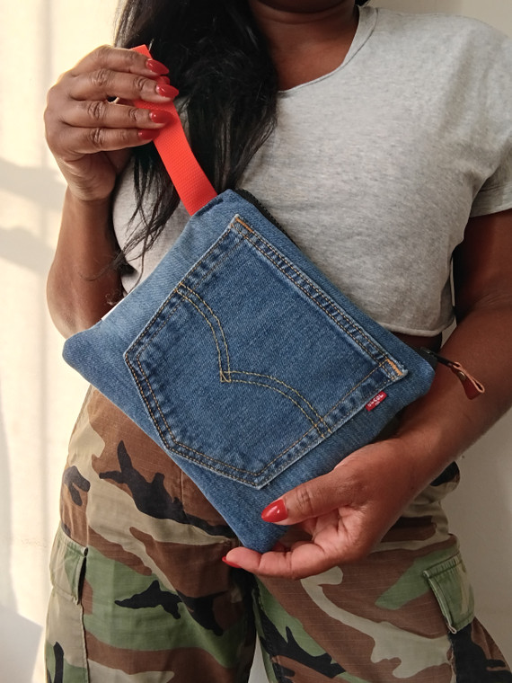 UPCYCLED LEVI DENIM WRISTLET